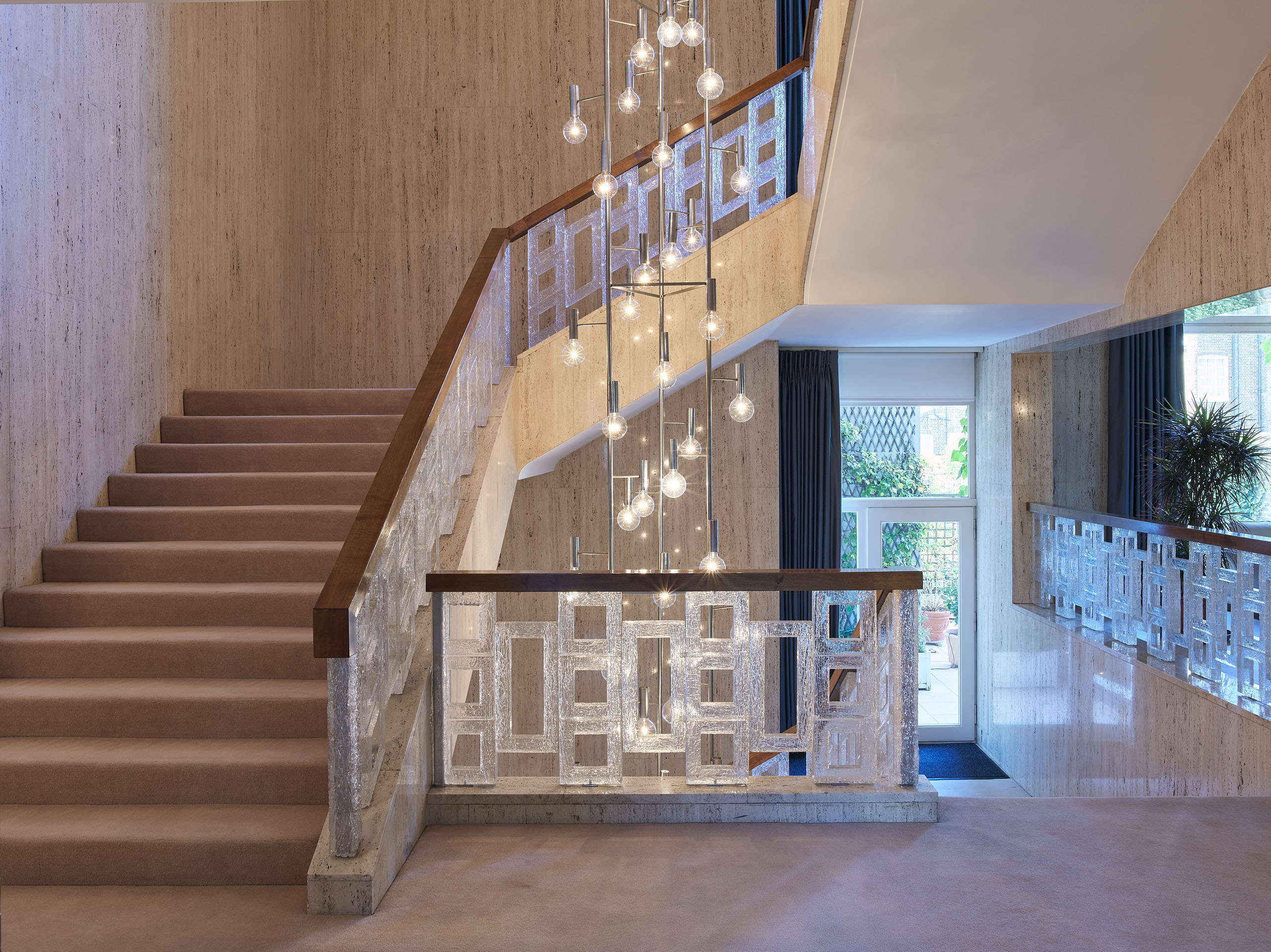 Ahp0008 residence 004992 J2560